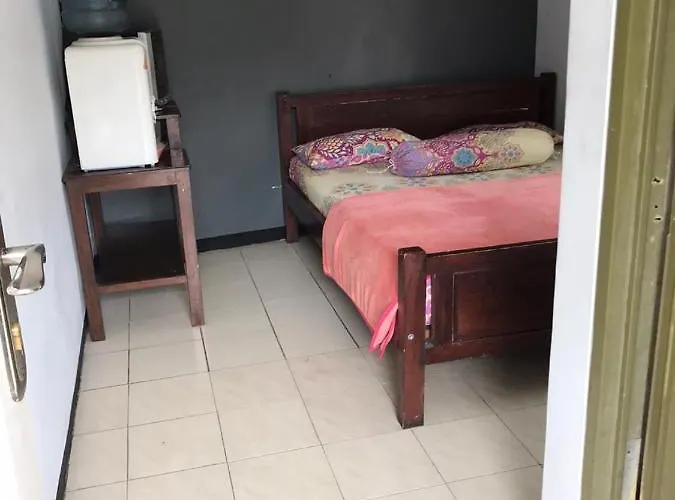 Villa 3 Putri 27 Malang